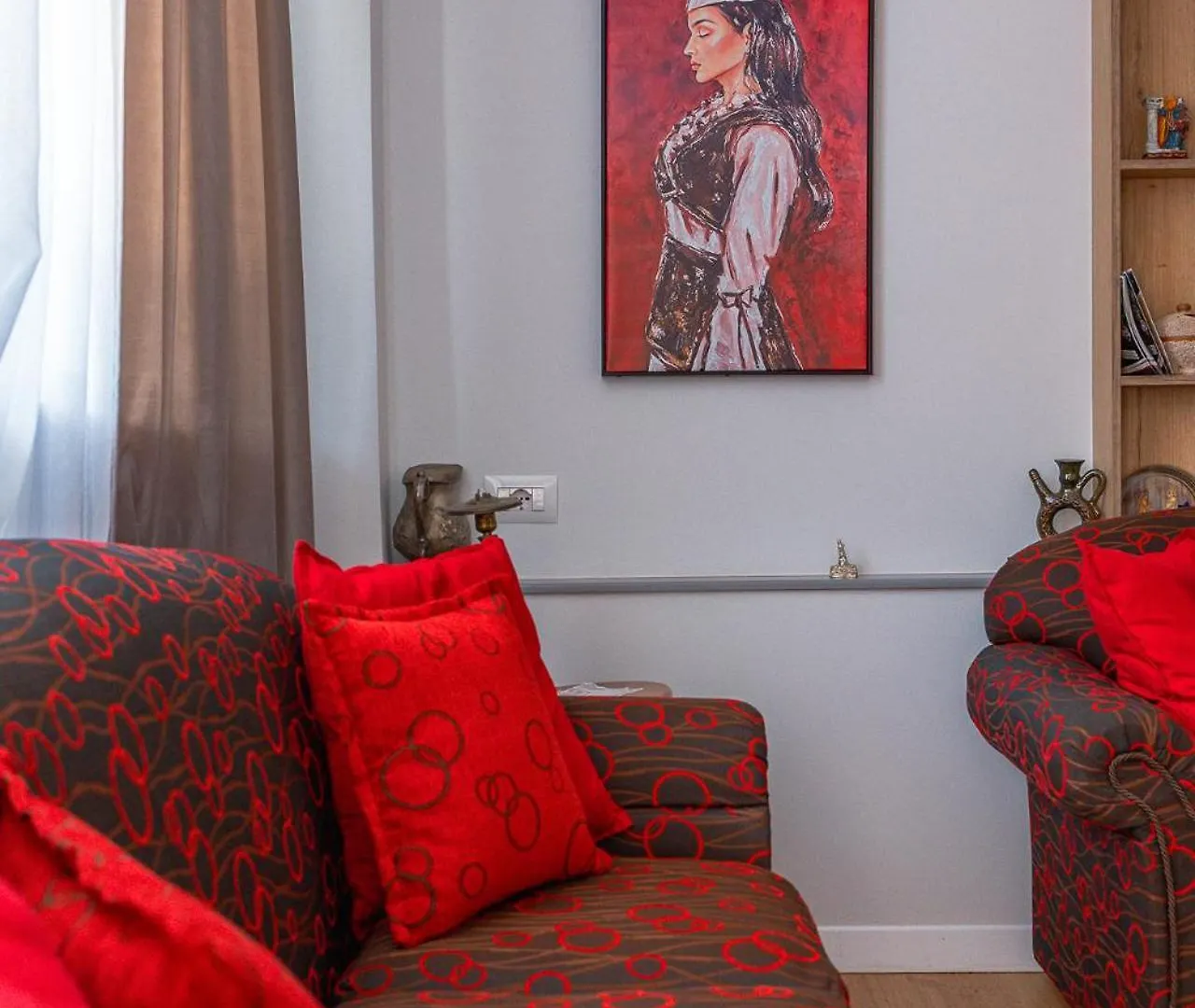 Cozy Apartments With Garden Përmet